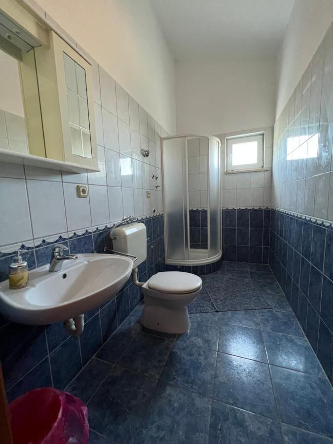 Apartments Akiki كارلوباغ المظهر الخارجي الصورة